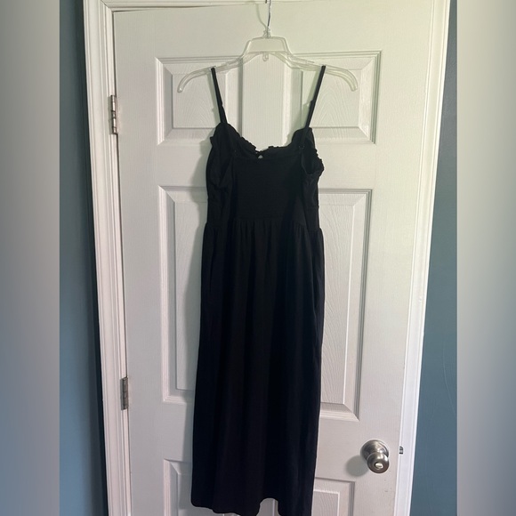 Old Navy Black Midi Dress - Picture 3 of 4